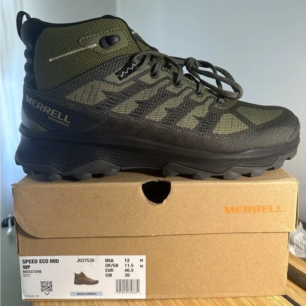Merrell Green and Black Men's Boots - Picture 3 of 5